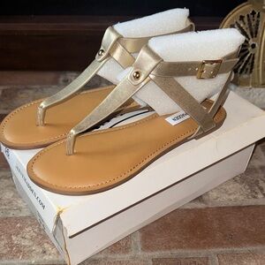 Steve Madden size 9.5 NEW NIB Metallic Hidden Gold Sandals